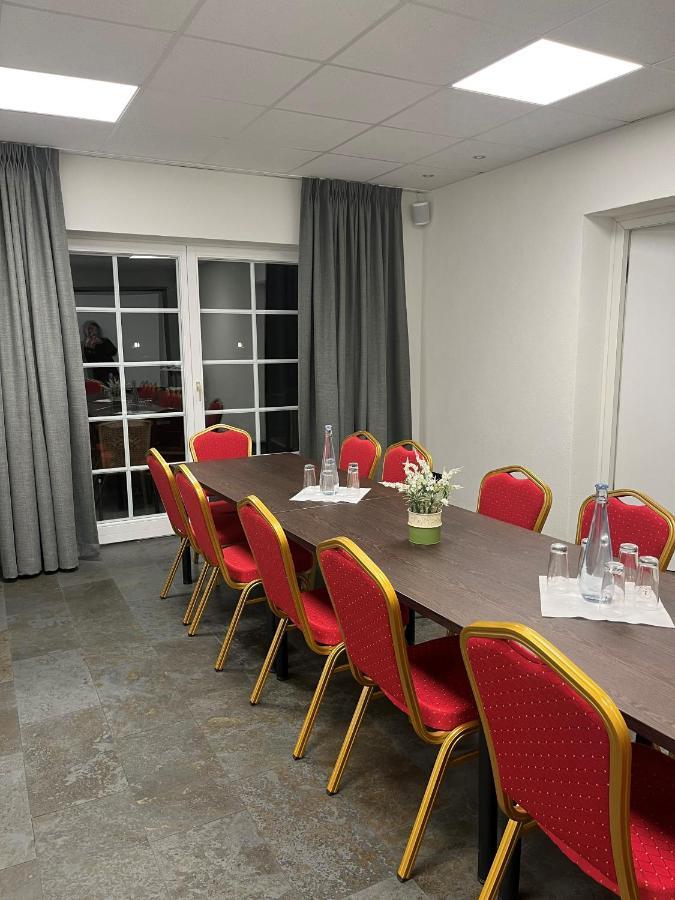 Landgasthof Zur Burg Grenzau 호그렌즈하우젠 외부 사진